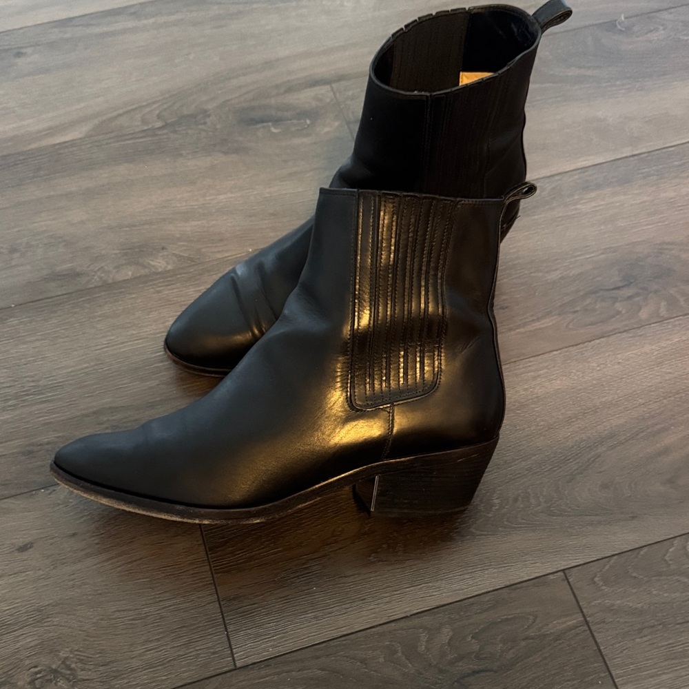 Michael Kors Sleek Black Leather Heeled Boots